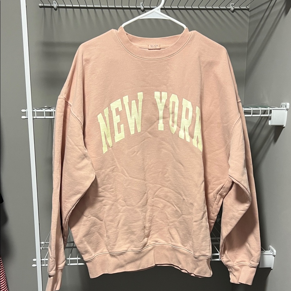 NWOT * Brandy Melville Pink New York Sweatshirt - One Size